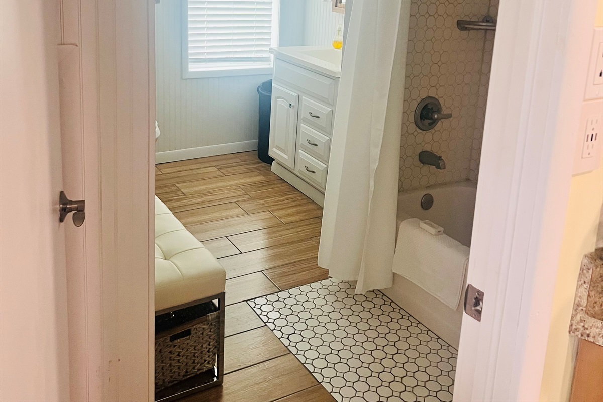 2nd Bathroom
