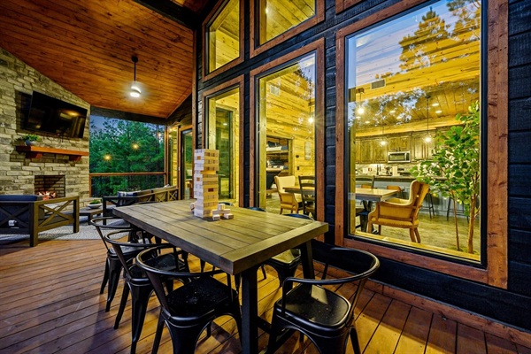 Outdoor Dining Area