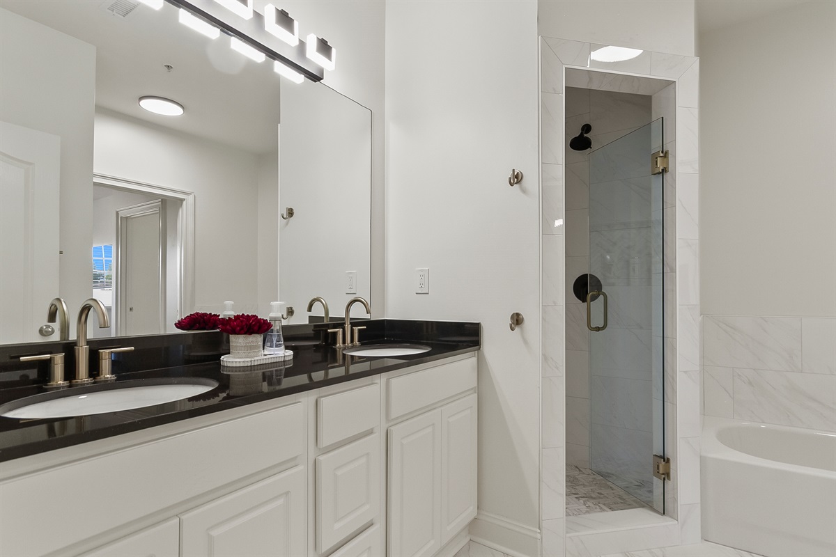 Master EnSuite Bathroom