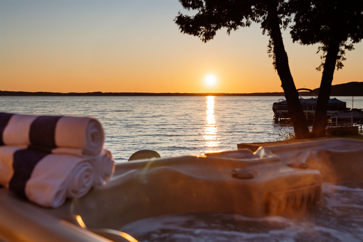 You can stay in the hot tub all night to watch the spectacular sunsets over Crystal Lake!
