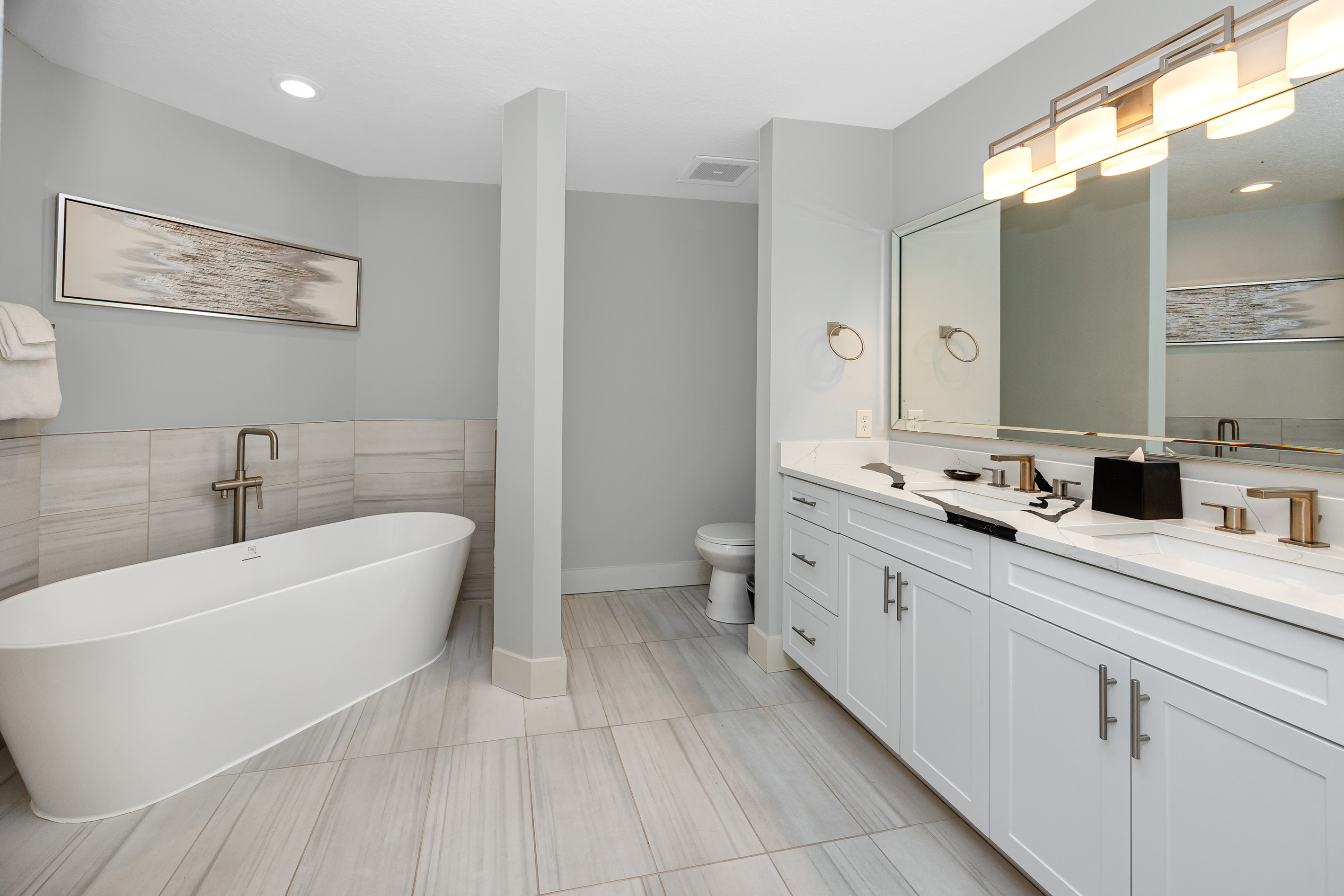 Dual vanity