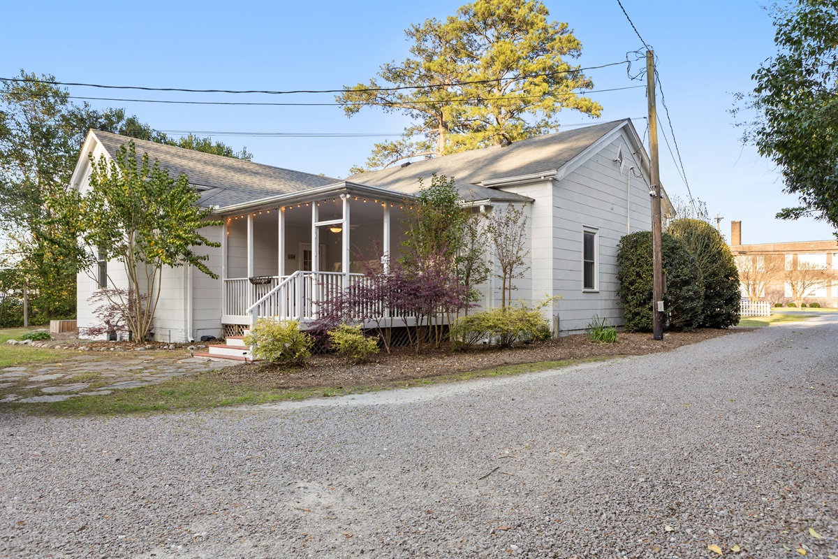 The driveway leading to parking 