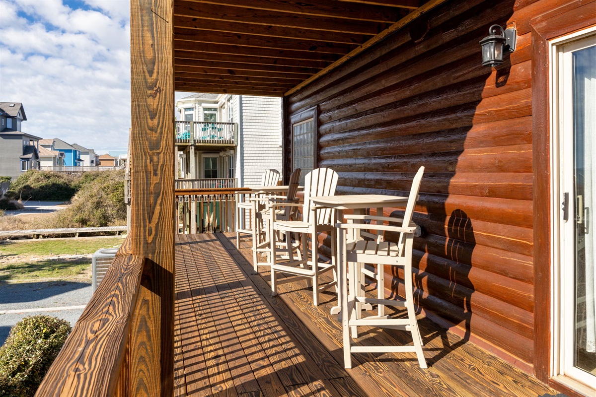 Comfortable Pollywood bar chairs on the decks