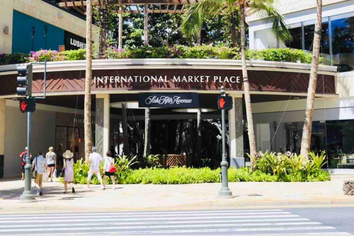 International Market 
5 minute walk from the condo.
