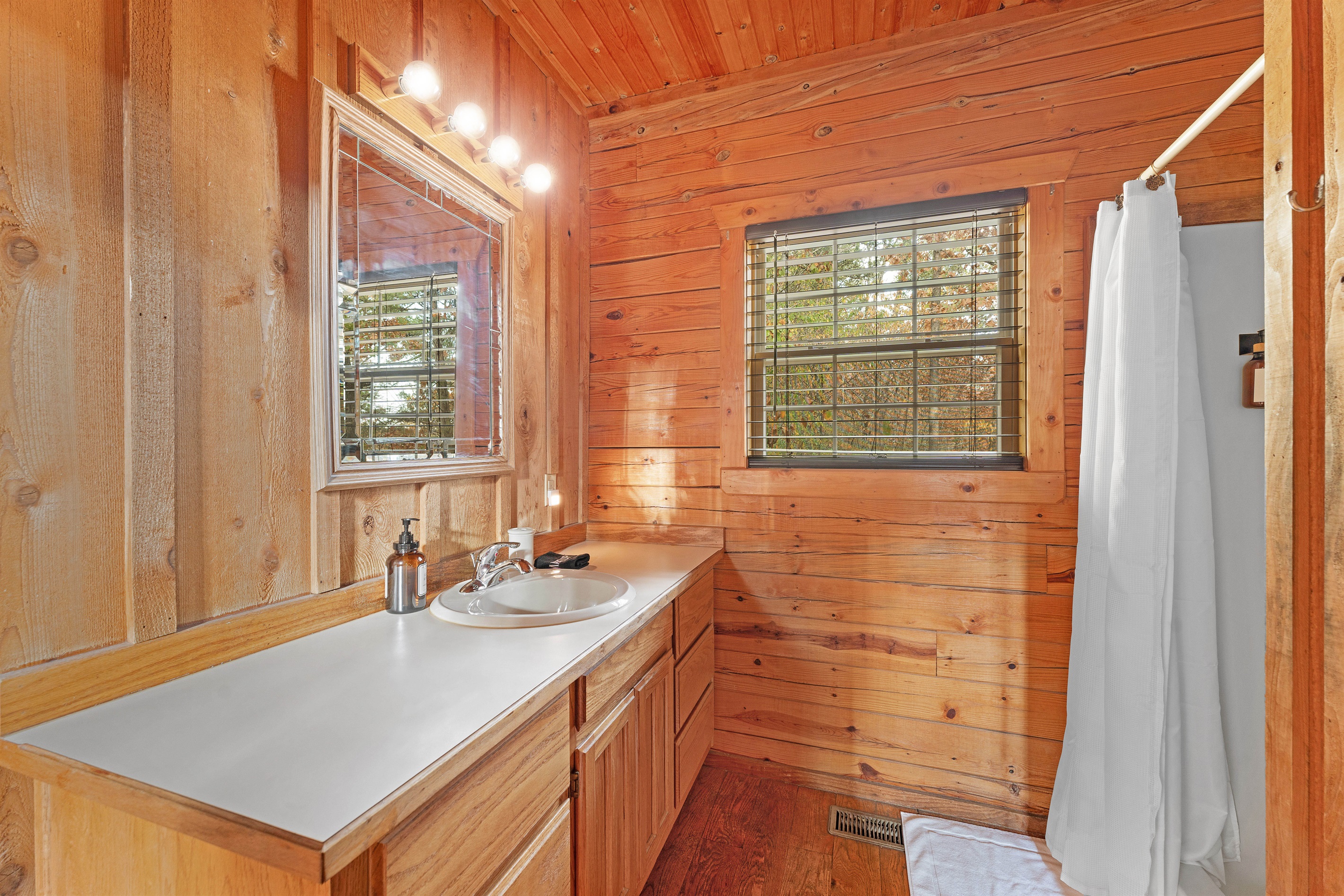 Your private luxury bathroom — where romance and relaxation meet