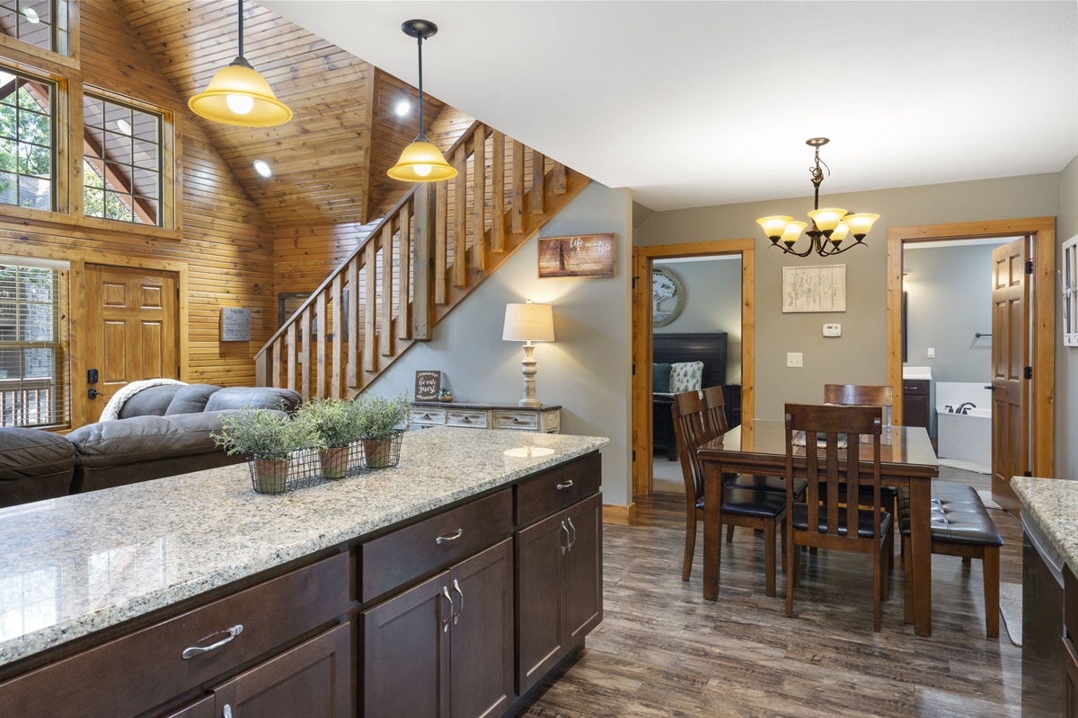 Dining seating for 6