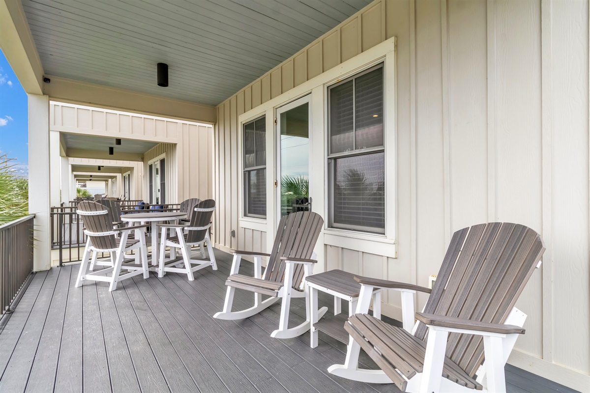 Enjoy eating breakfast while listening to The Gulf!