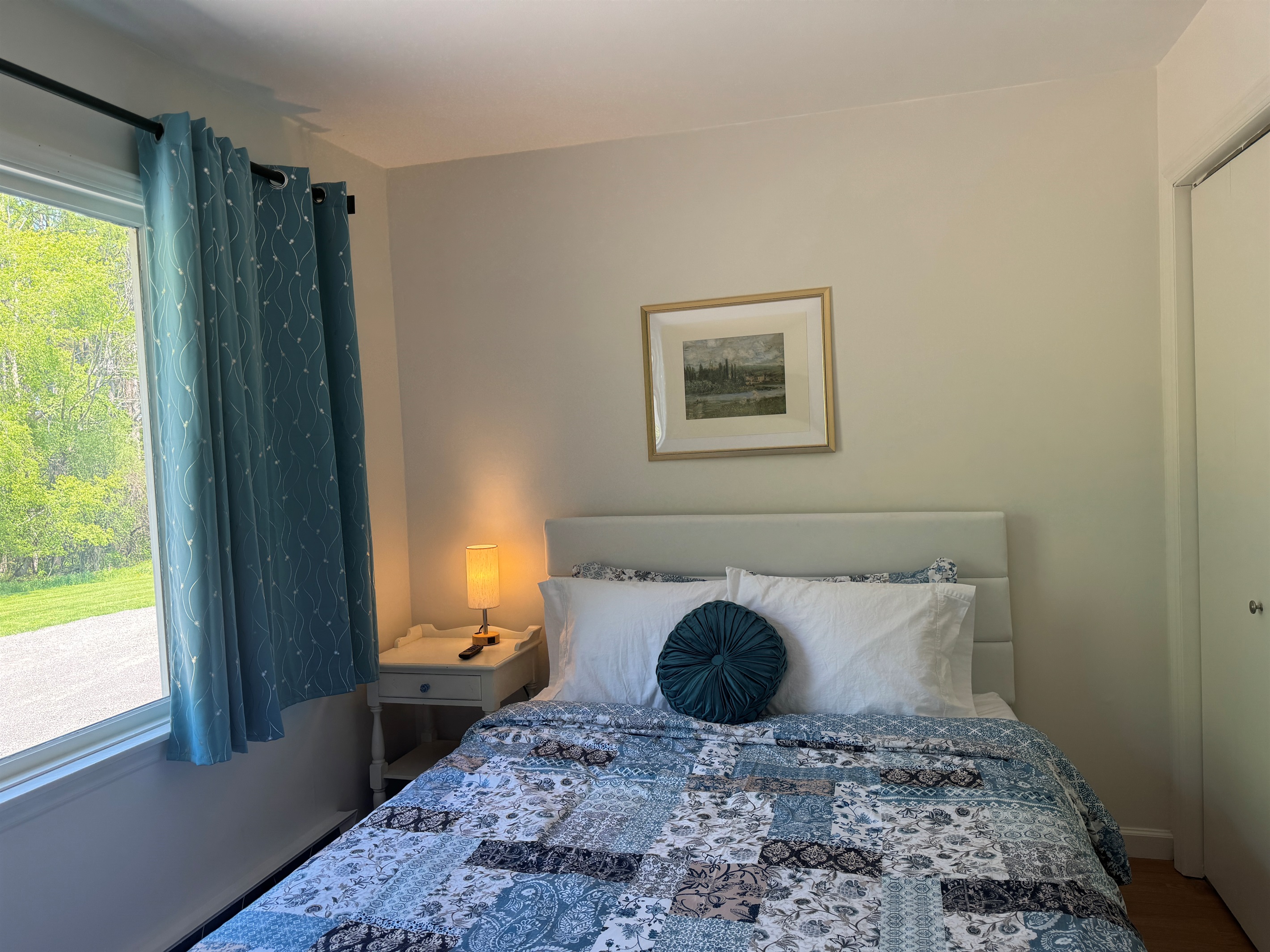 1st floor Queen bedroom #1