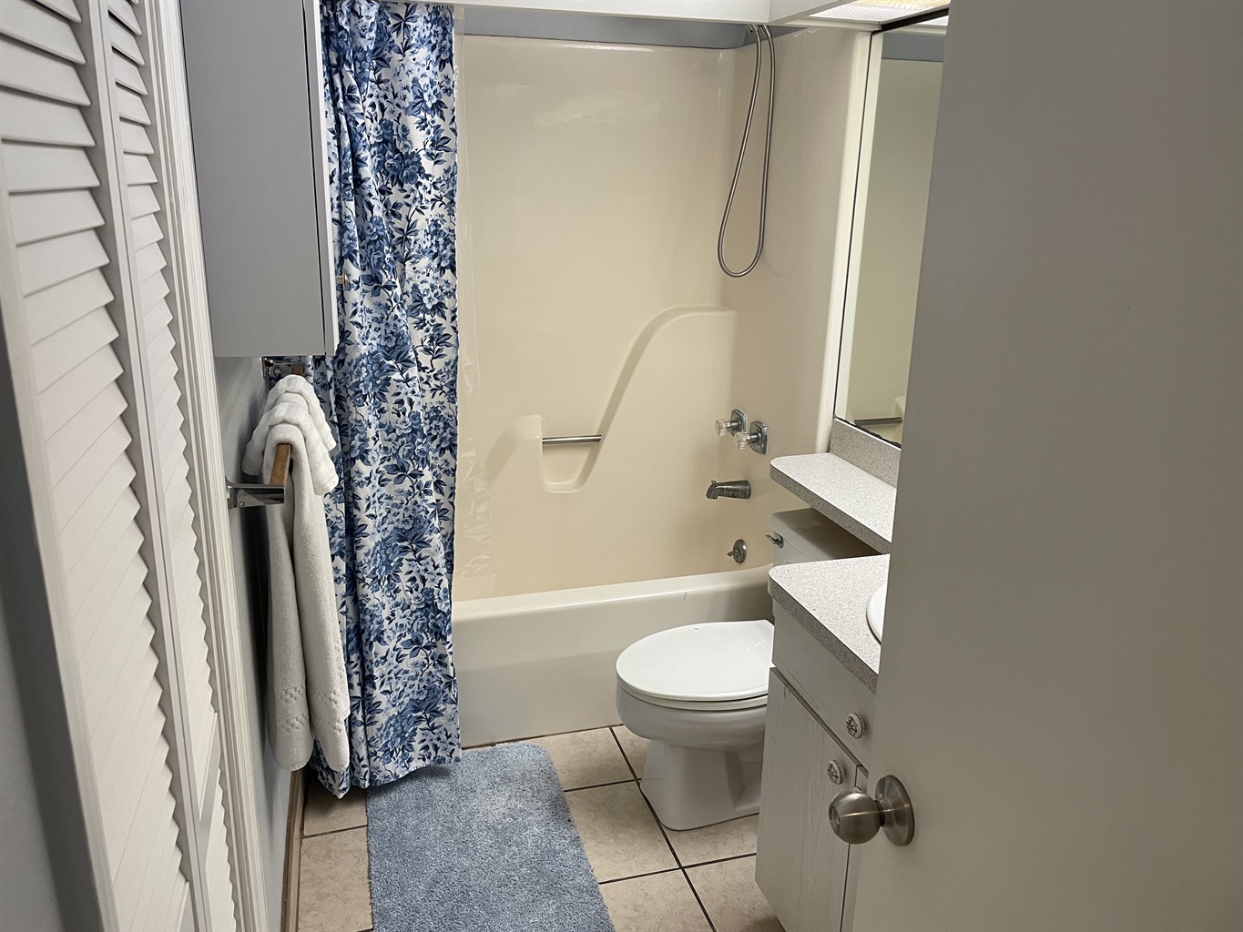 Full Bath with Tub / Shower Combination 