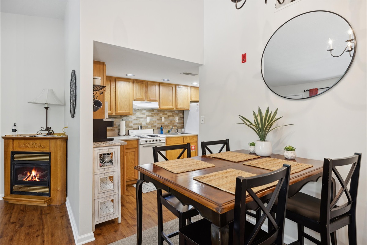 Dining Room Area
