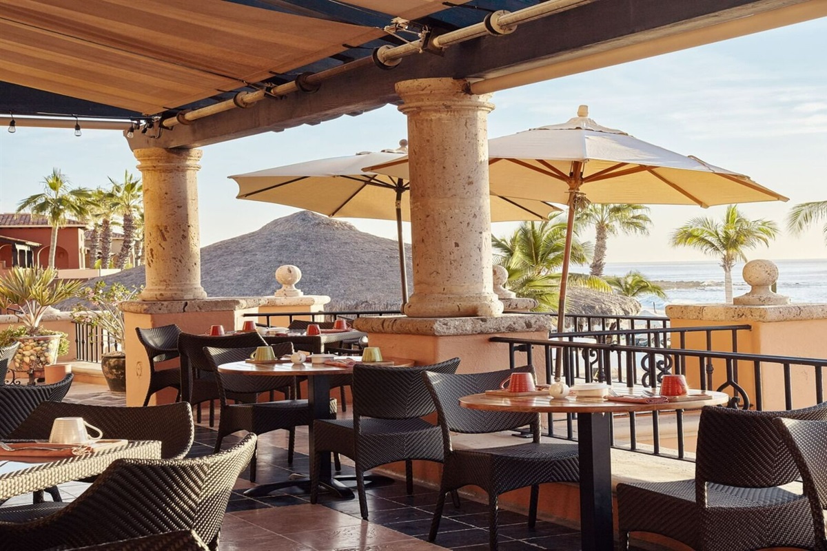 Outside Dining at Hacienda Del Mar Cabo, Vacation Travel Exclusives