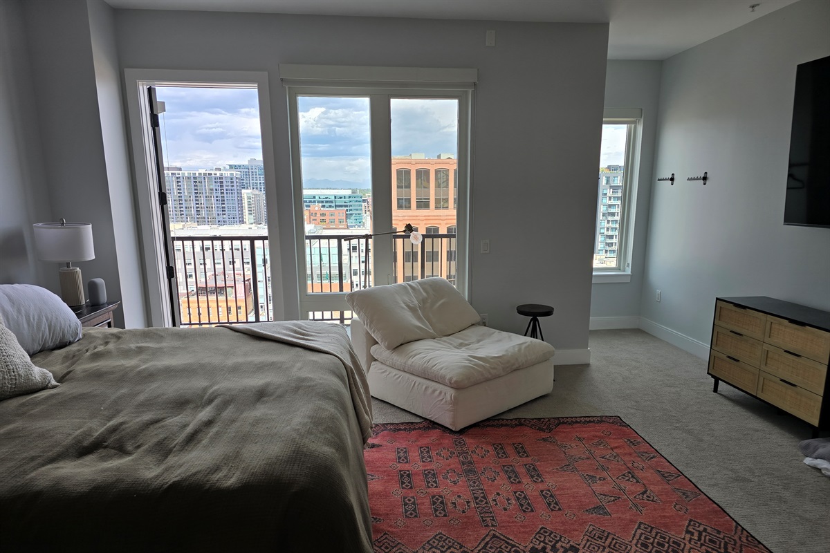 Views and seating area