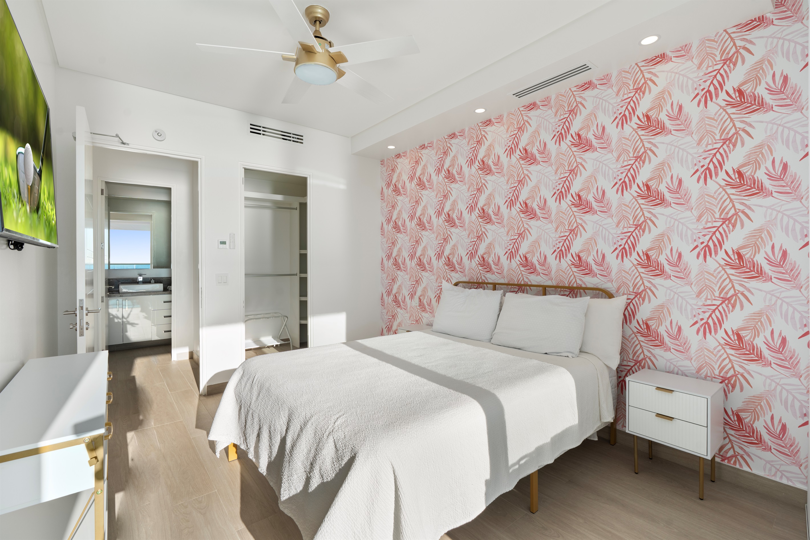 2nd Ocean Facing bedroom