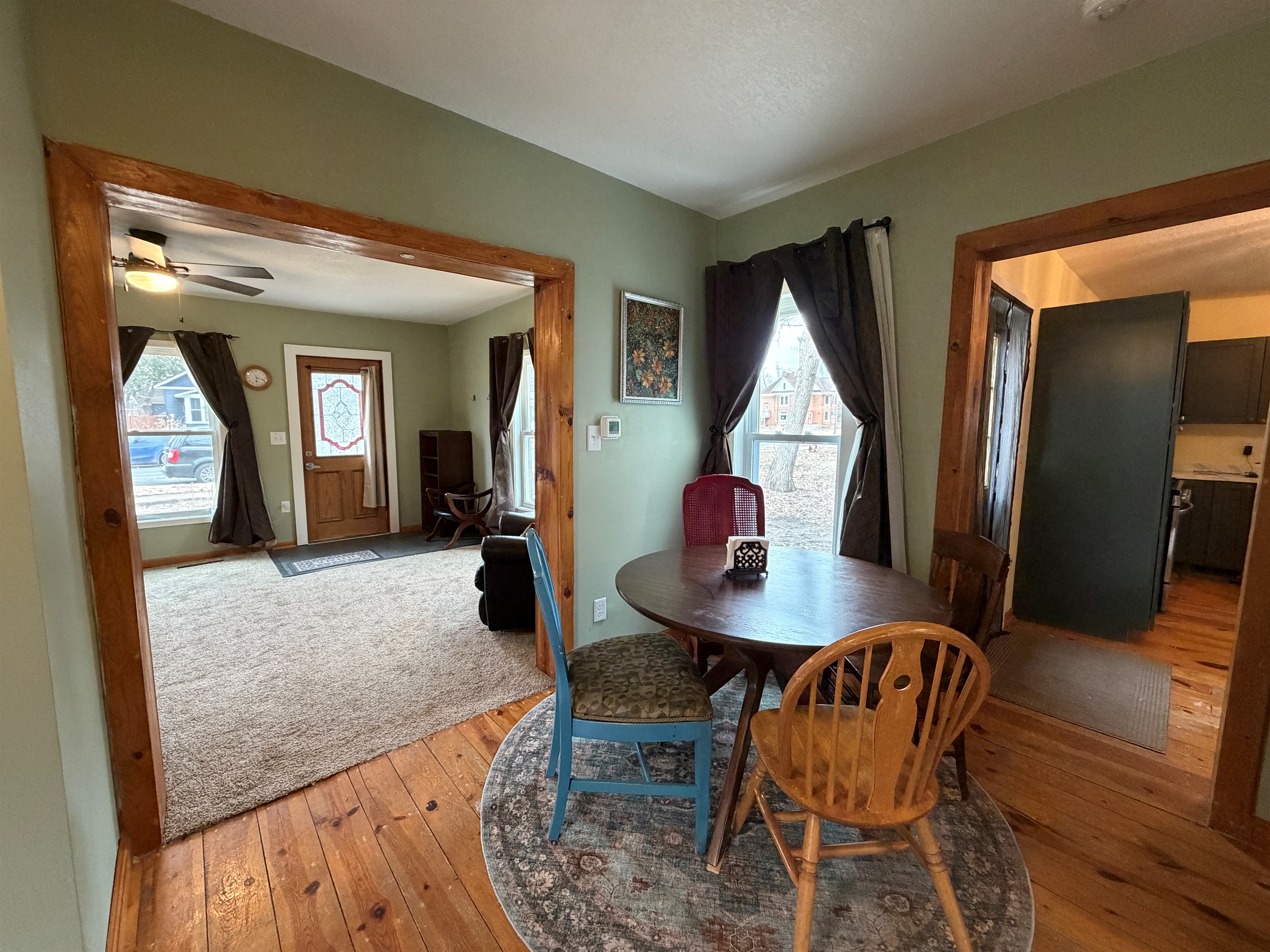 Enjoy the fun little dining area!