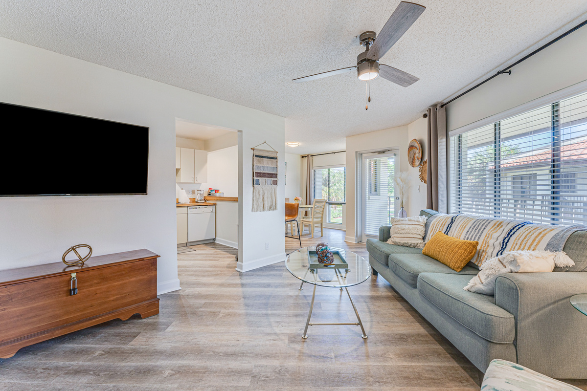 Bright and comfortable, the living room offers a relaxing space to unwind, watch your favorite shows, or spend quality time together after a day of exploring Tierra Verde.
