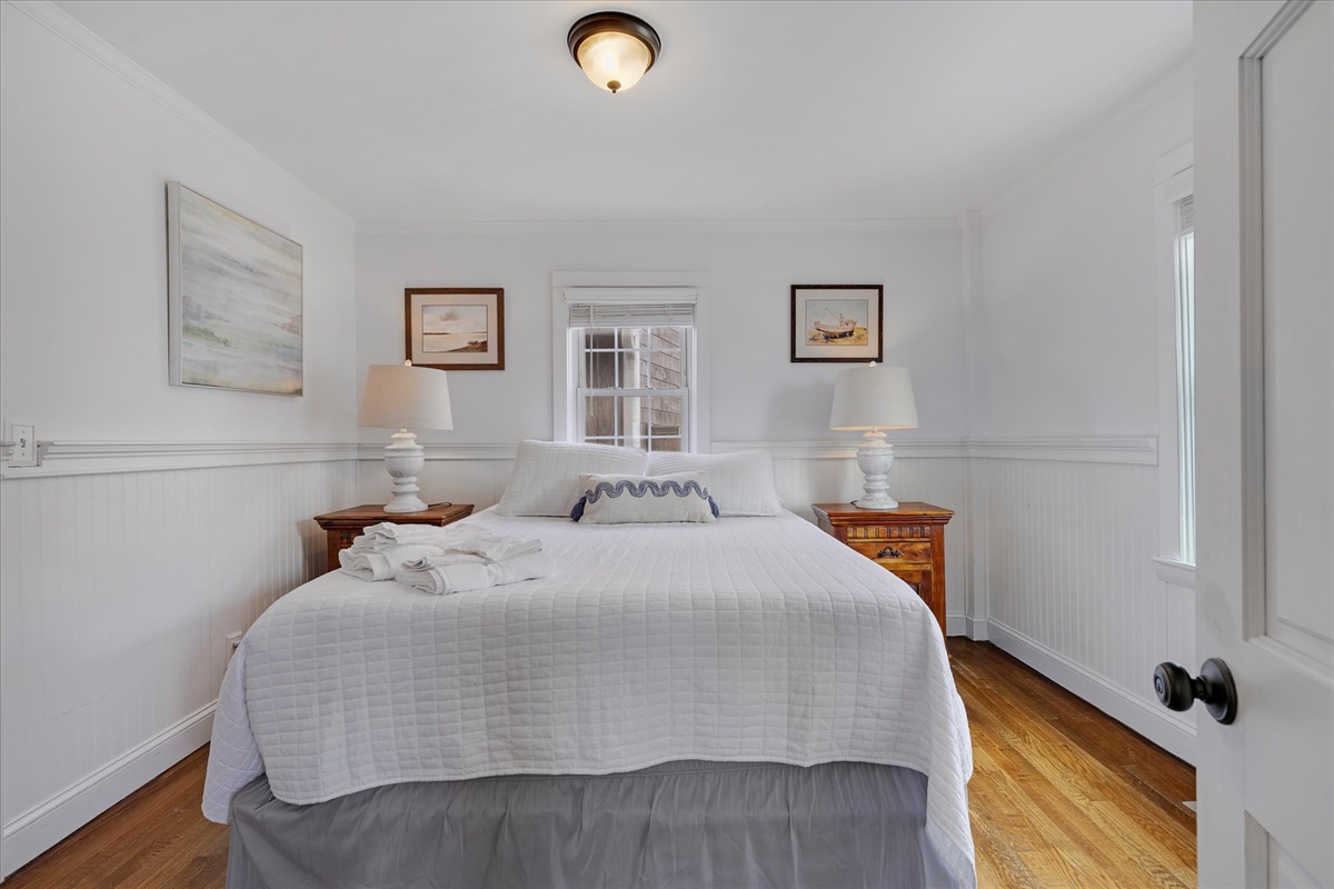 Queen Bedroom