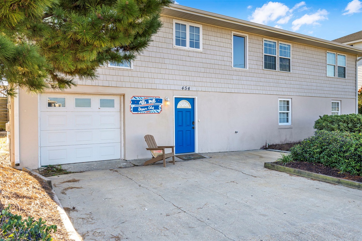 Spacious driveway and keyless entry.