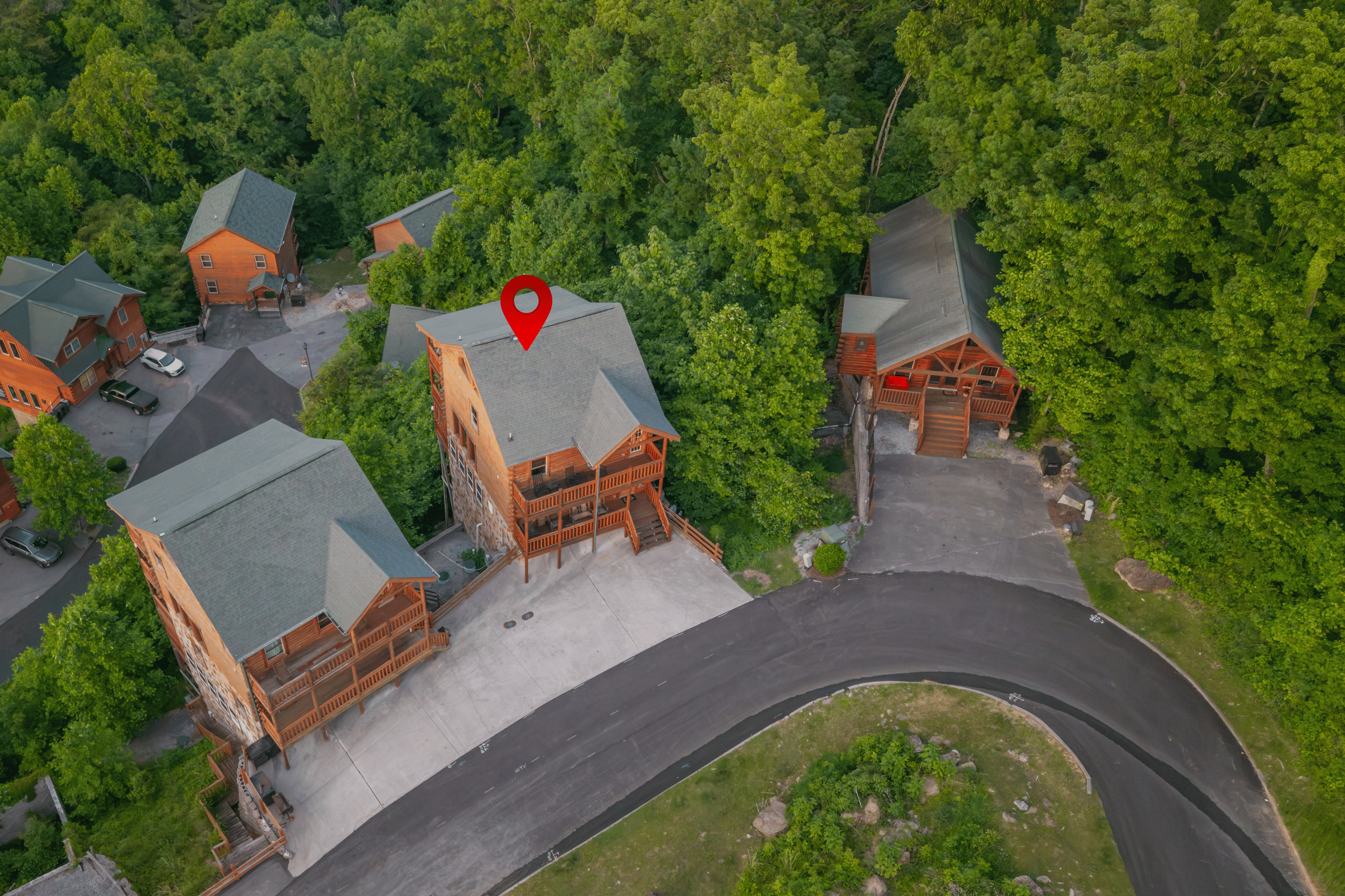 Bring the family. Bring your friends. Parking for 2-3 vehicles. Fun & comfort for all!