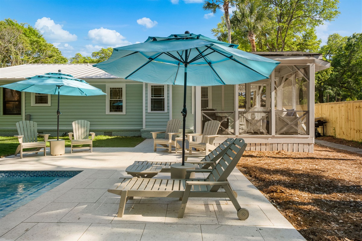 Lounge Chairs | IOP Escapes Beach Blessing | 3705 Hartnett Blvd, Isle of Palms, SC