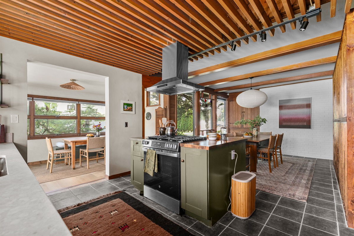 A welcoming area designed for entertaining—perfect for gathering with family and friends.