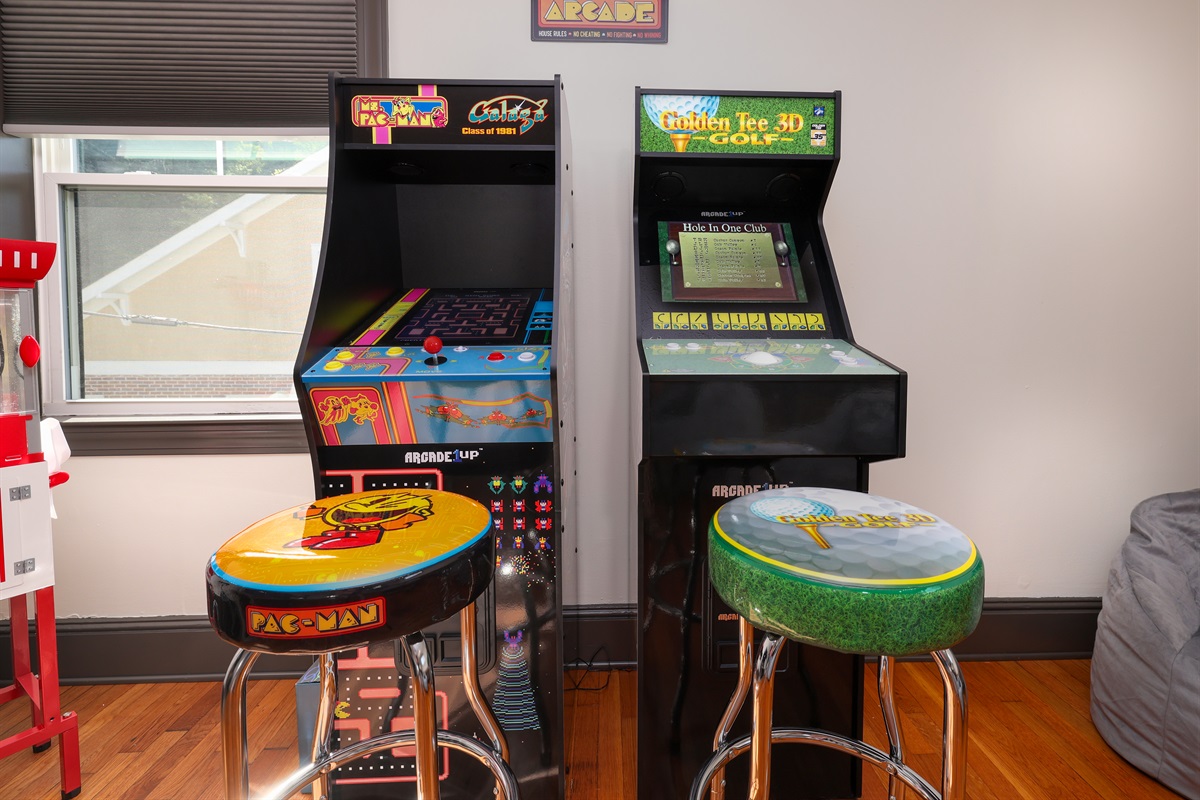 Arcade games, PacMan and Golf