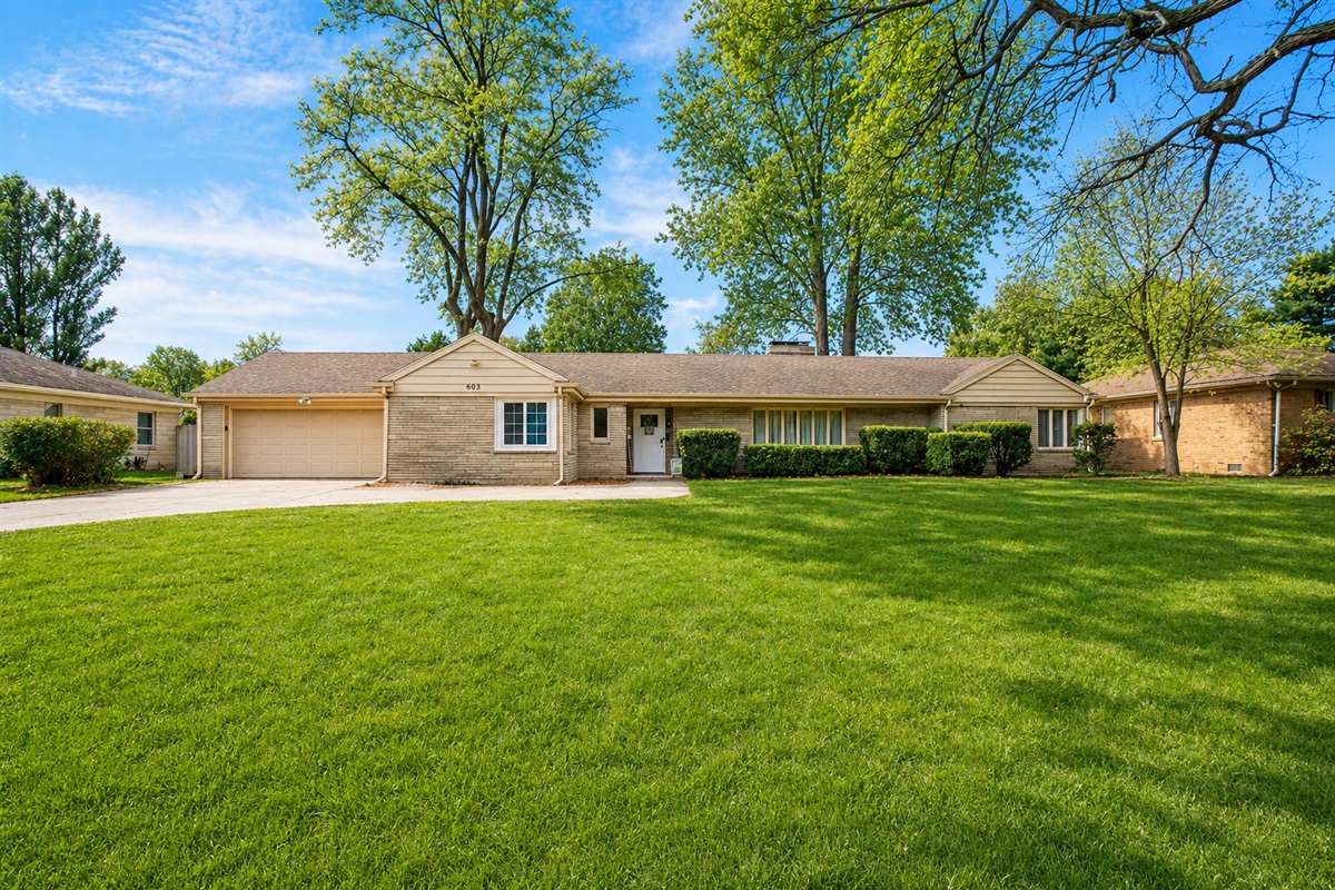 Our sprawling ranch is perfect for guests who want to avoid stairs