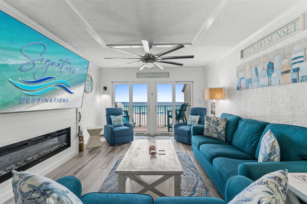 Living Room with Queen Sleeper Sofa and Amazing Views