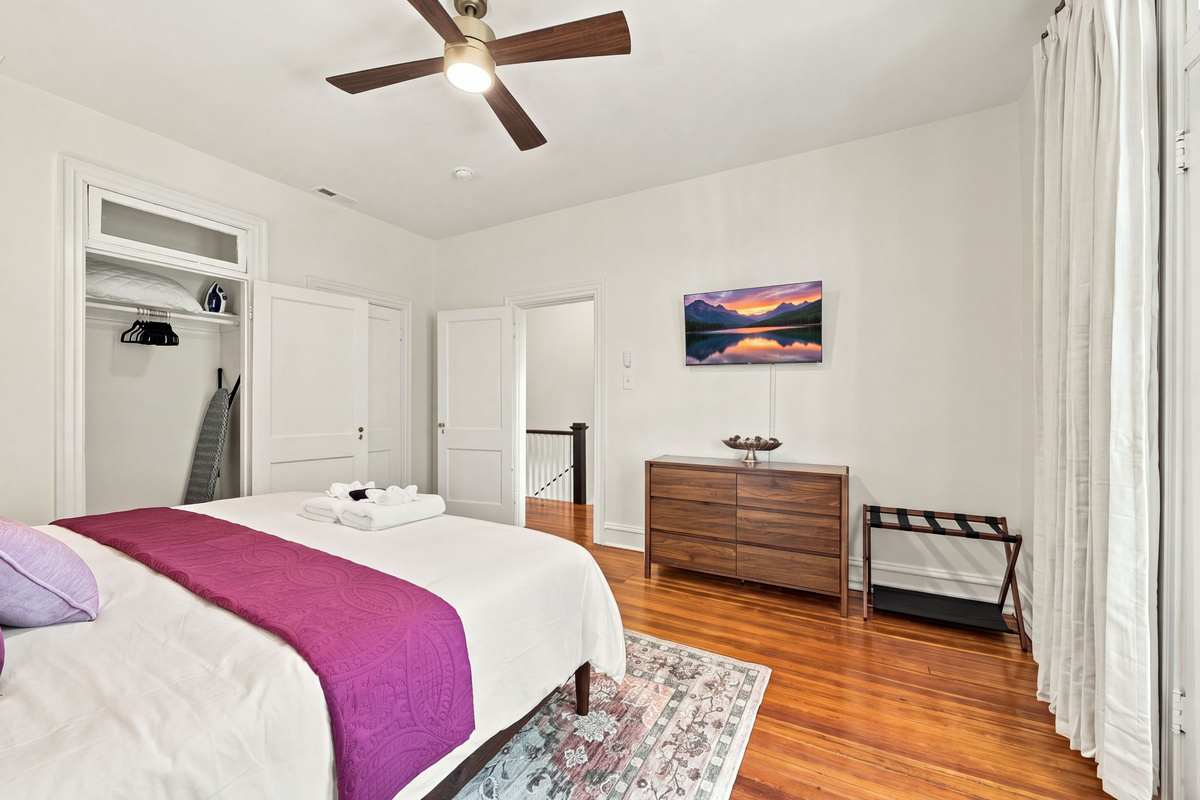 Bedroom Oasis: Enjoy serene views and elegant decor in your tranquil Richmond retreat!