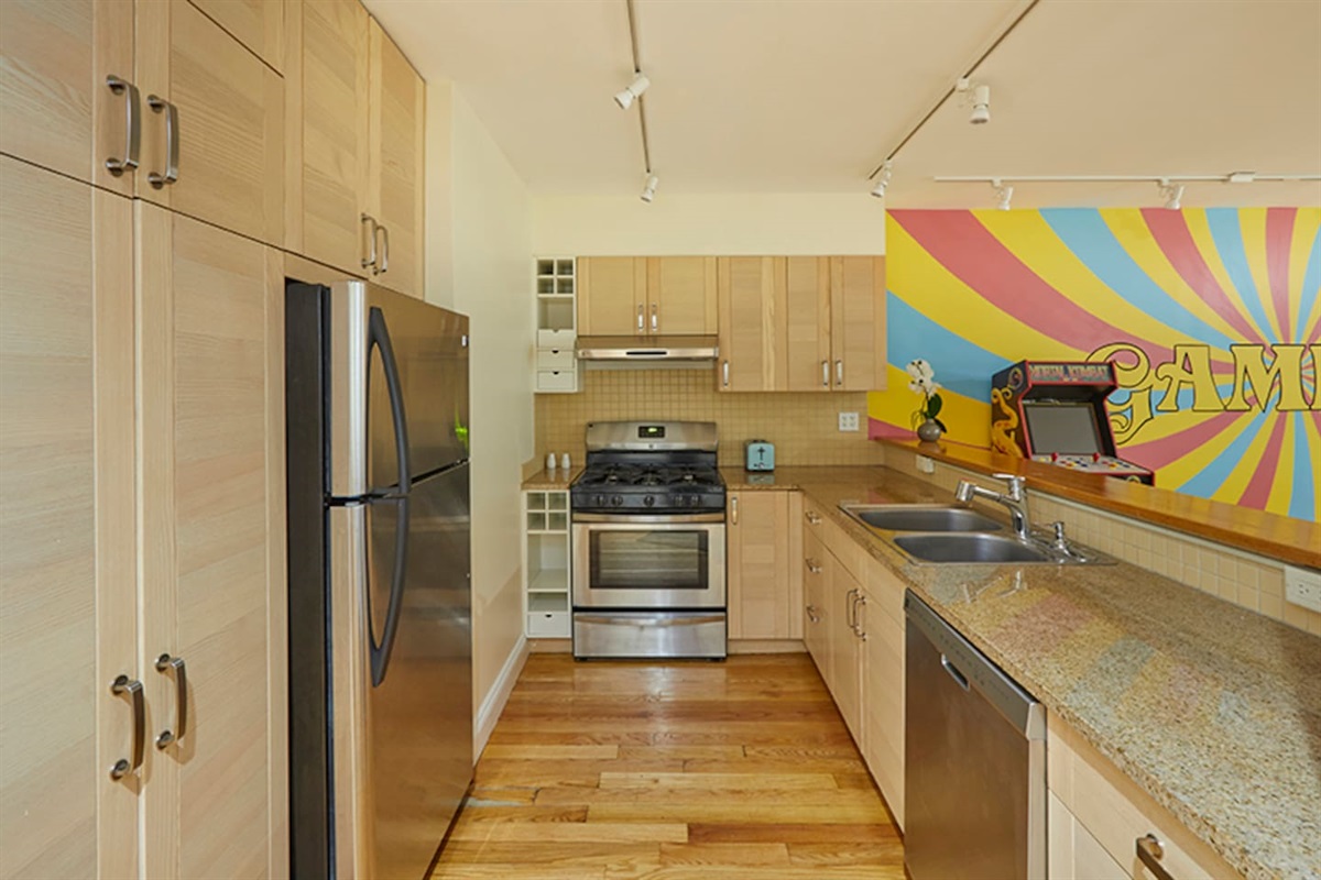 Full Kitchen