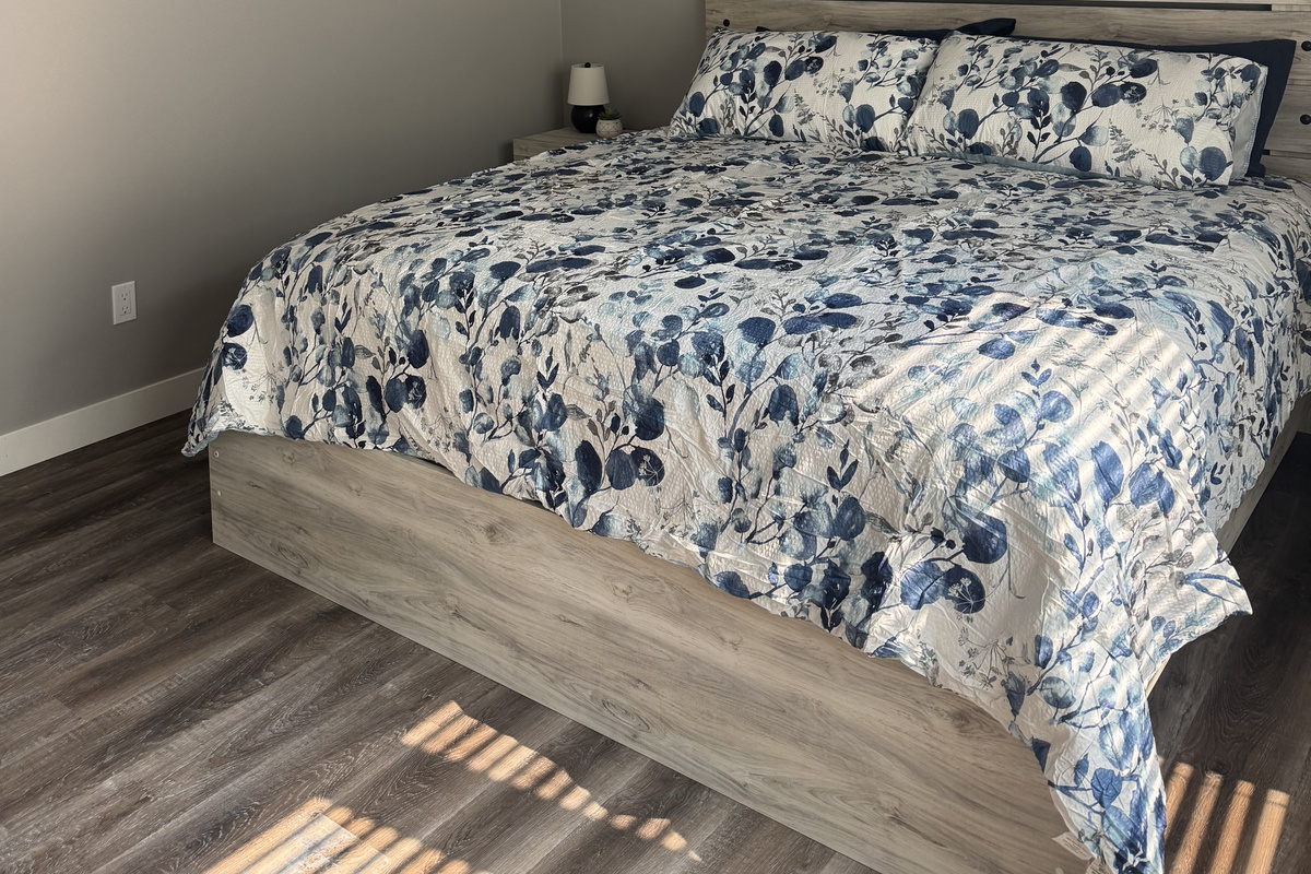 King Bedroom with Full Bathroom 