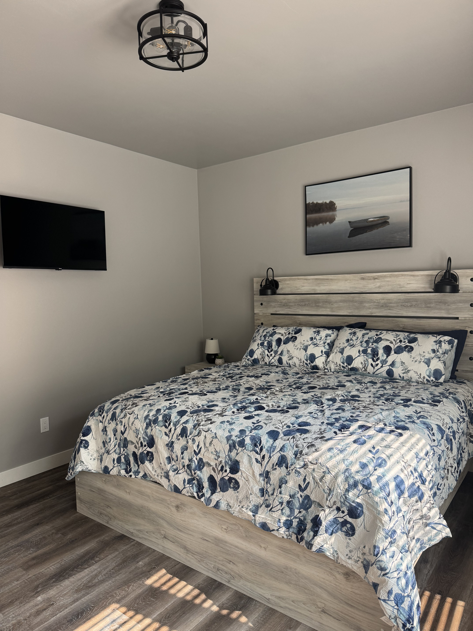 King Bedroom with Full Bathroom 