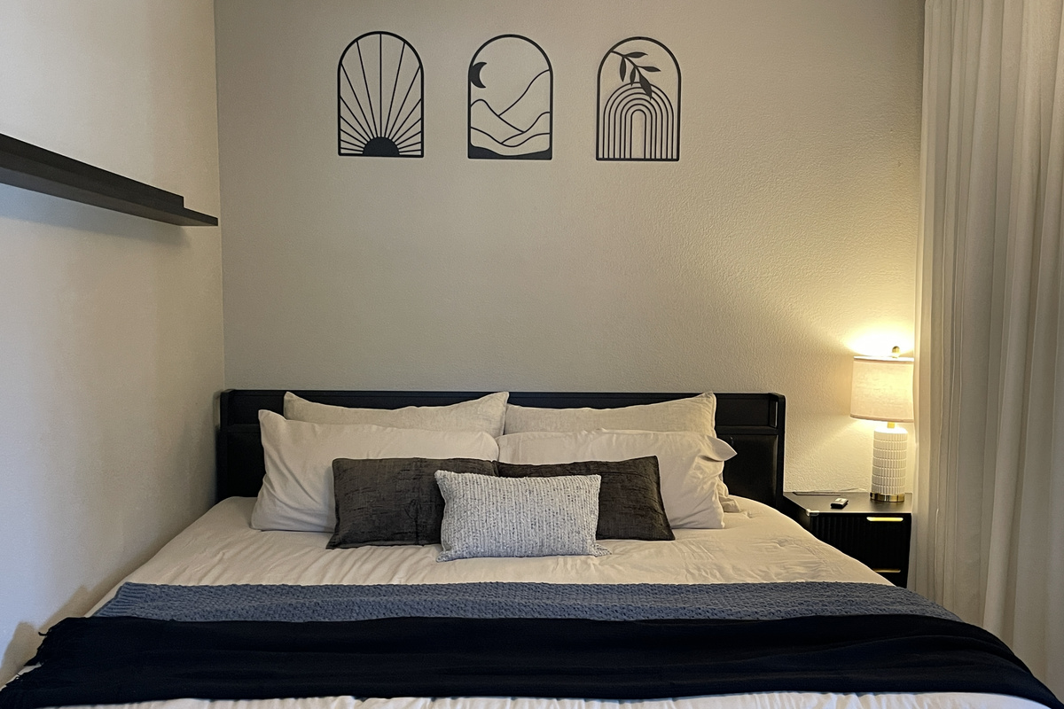 Queen Size Bed (against wall)