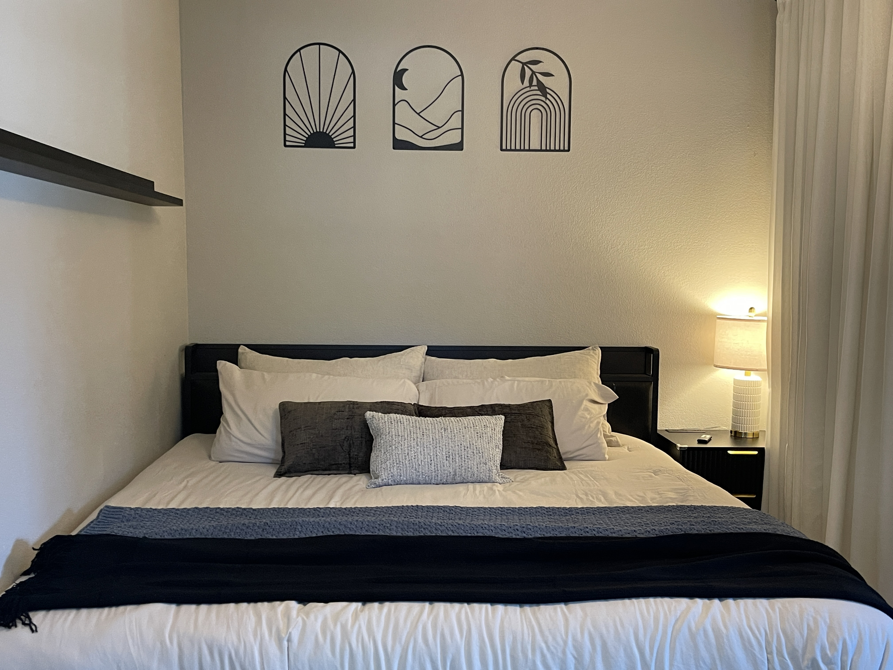 Queen Size Bed (against wall)