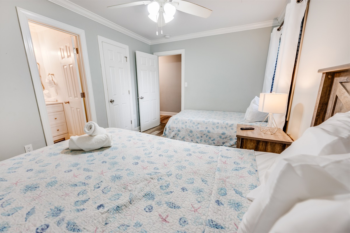 Stunning Bedroom ✨ Beautifully Decorated 🛏️💫