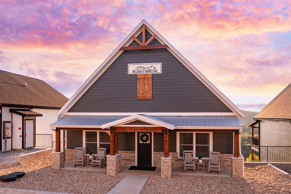 The Lodge at Sunset Cove