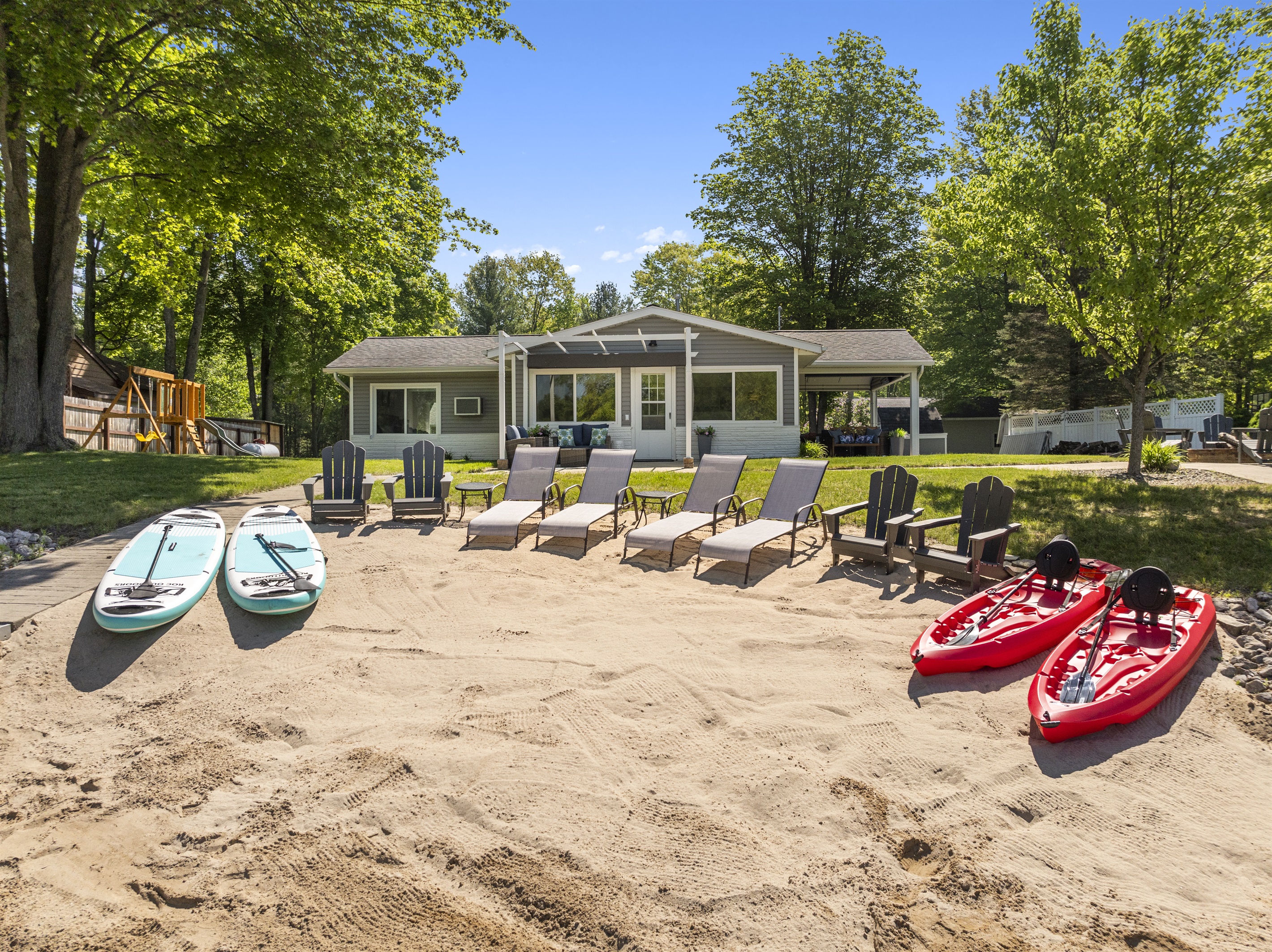 Lakeshore Living — Gladwin, Michigan — vacation rental