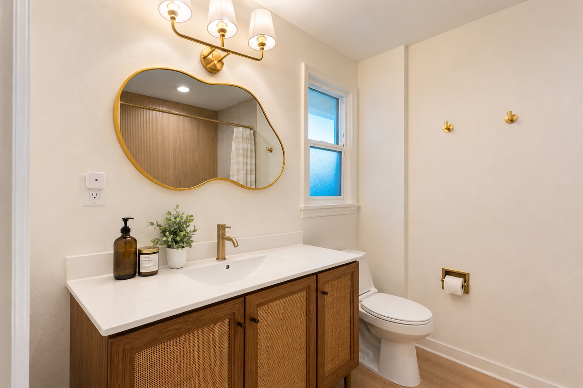 Main floor bathroom 