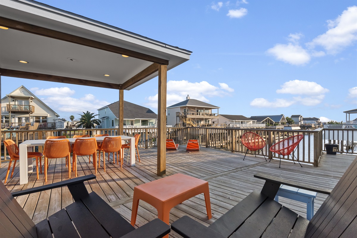 04be1f01c32a450c91332e0128fc268f Large | Beachhouse | Texas | TX | Vacation Homes | Galveston | Crystal Beach | Kokomo | Breezy Days | Beachfront Elegance | Sunrise Serenity | Southern Sands Property Management, LLC