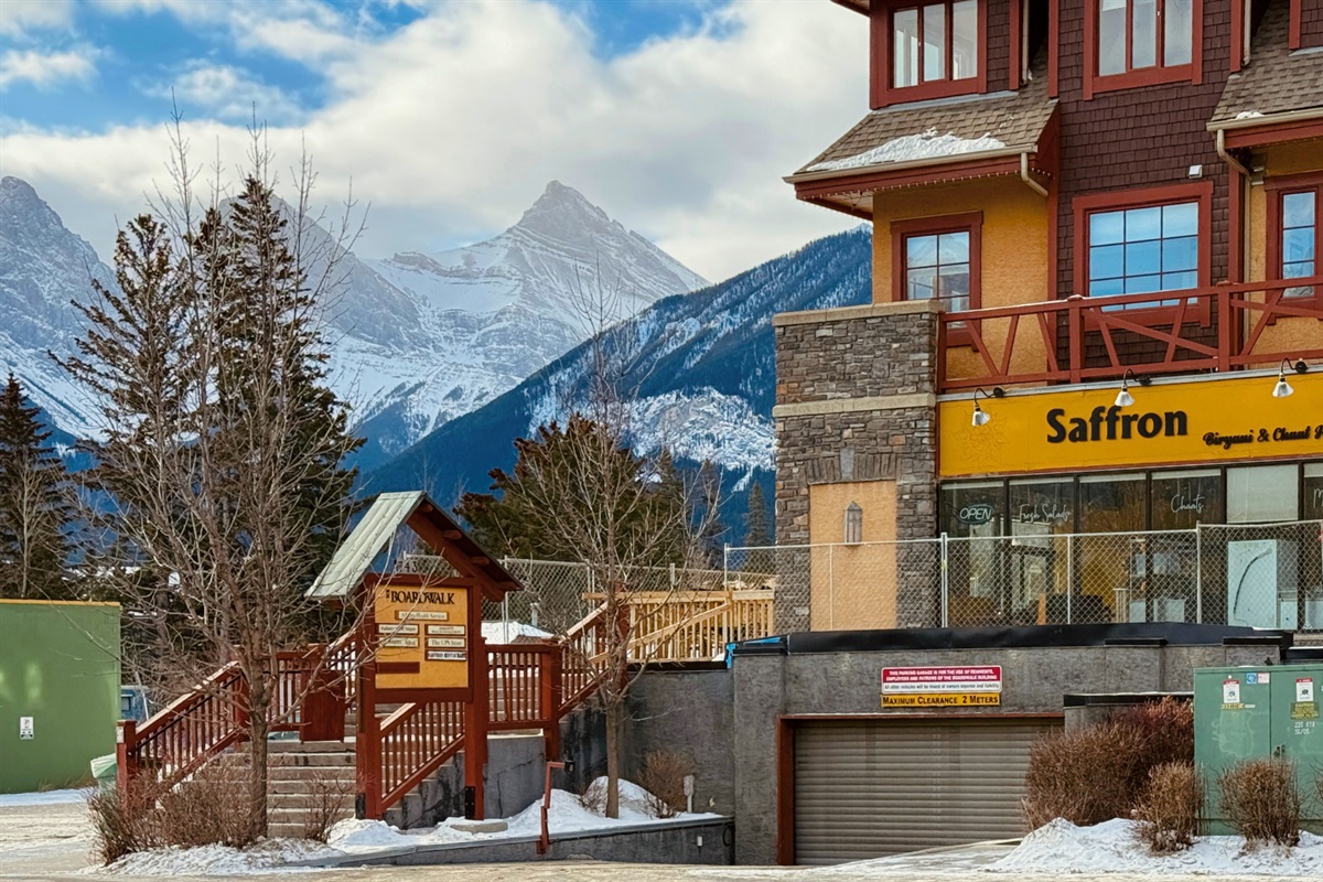 The property is marked with a small 'Boardwalk' sign.