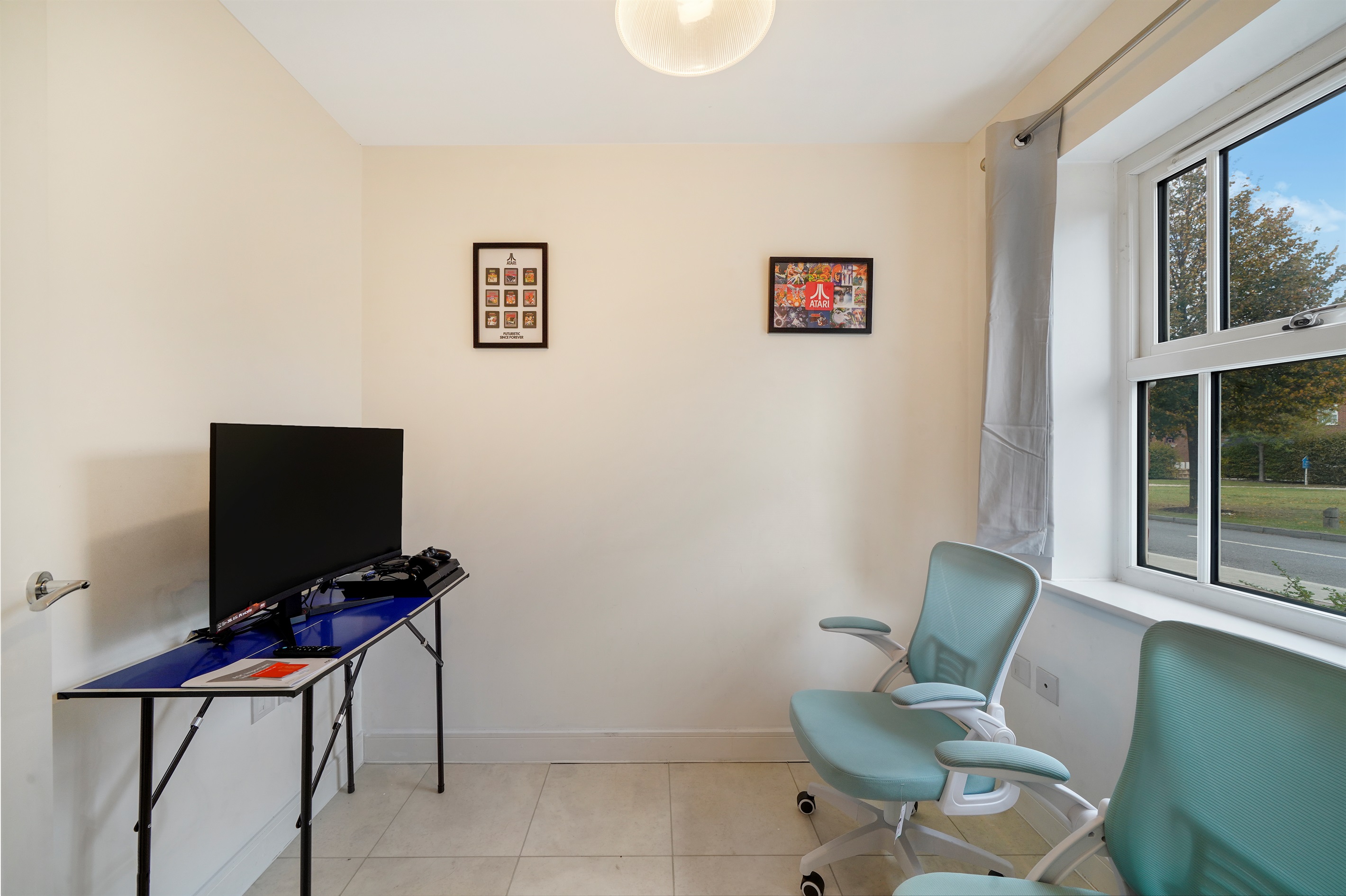 [Games room or study room]
