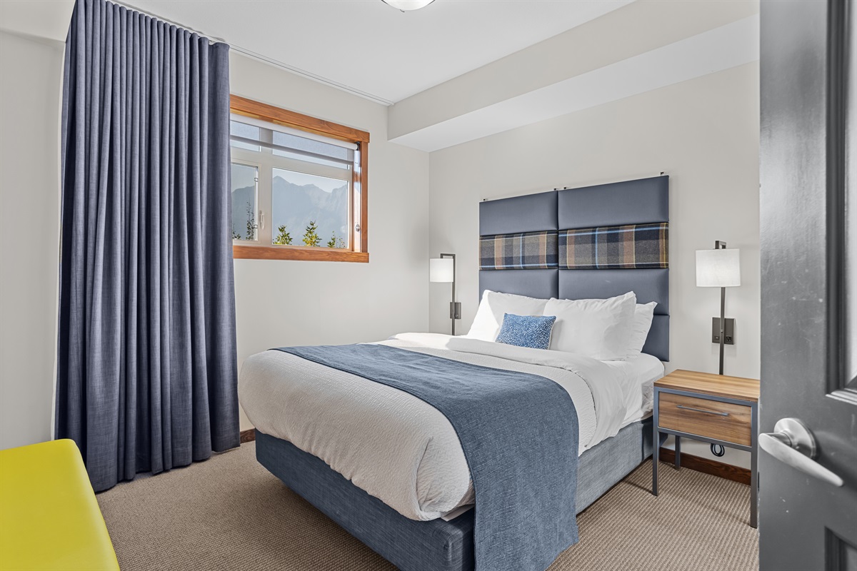 Queen Bedroom