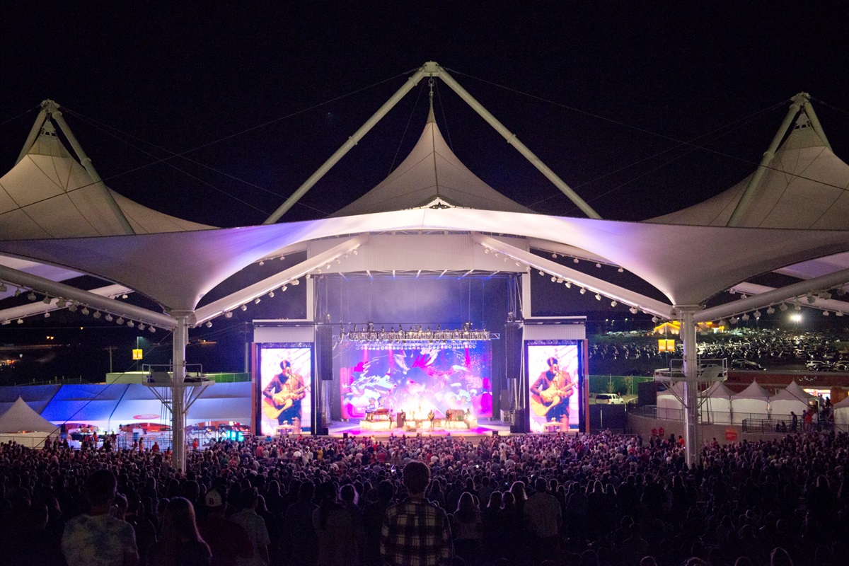 Seeing a show at the Walmart AMP is a must for your Northwest Arkansas girls trip—big-name concerts, warm nights, and the kind of memories you talk about for years.