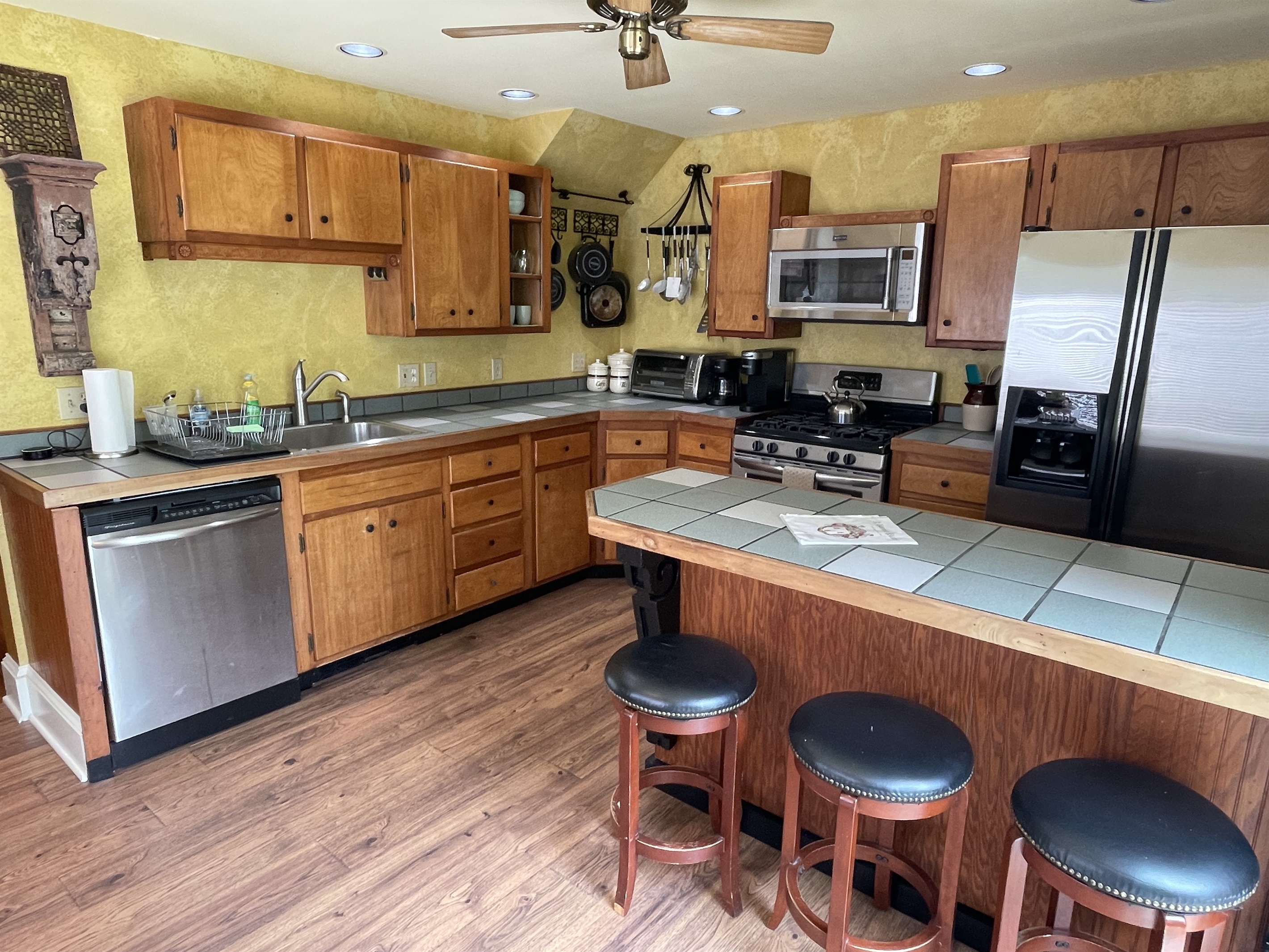 Kitchen with stainless appliances