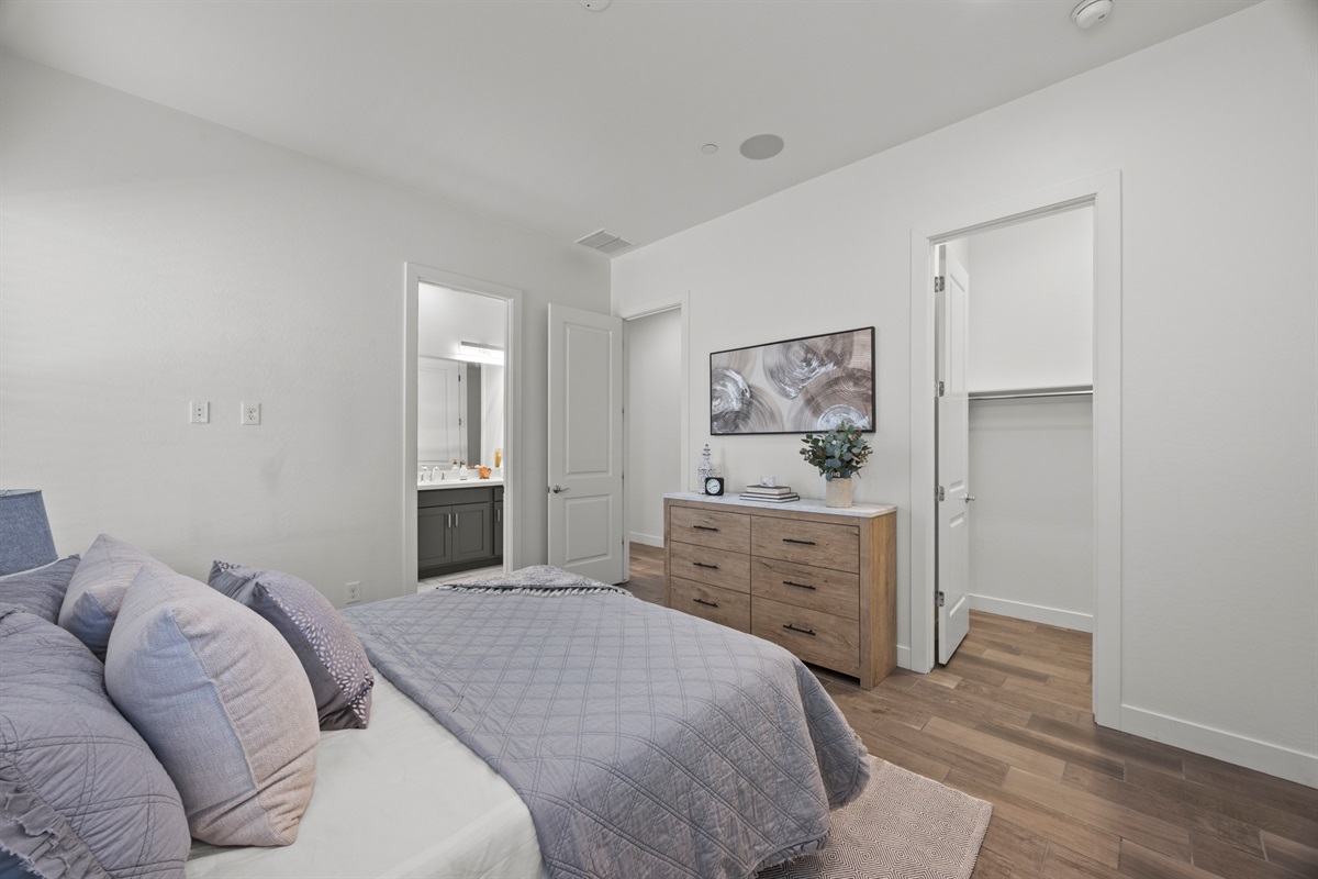 The Grand Peoria Estate – 5BR / 4.5BA Luxury + Casita — Modern Home | Sleeps 10 | Family Escape w/ Casita, Peoria, Arizona — photo 36