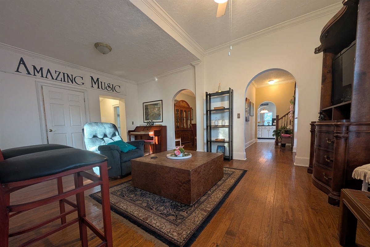 sitting area downstairs