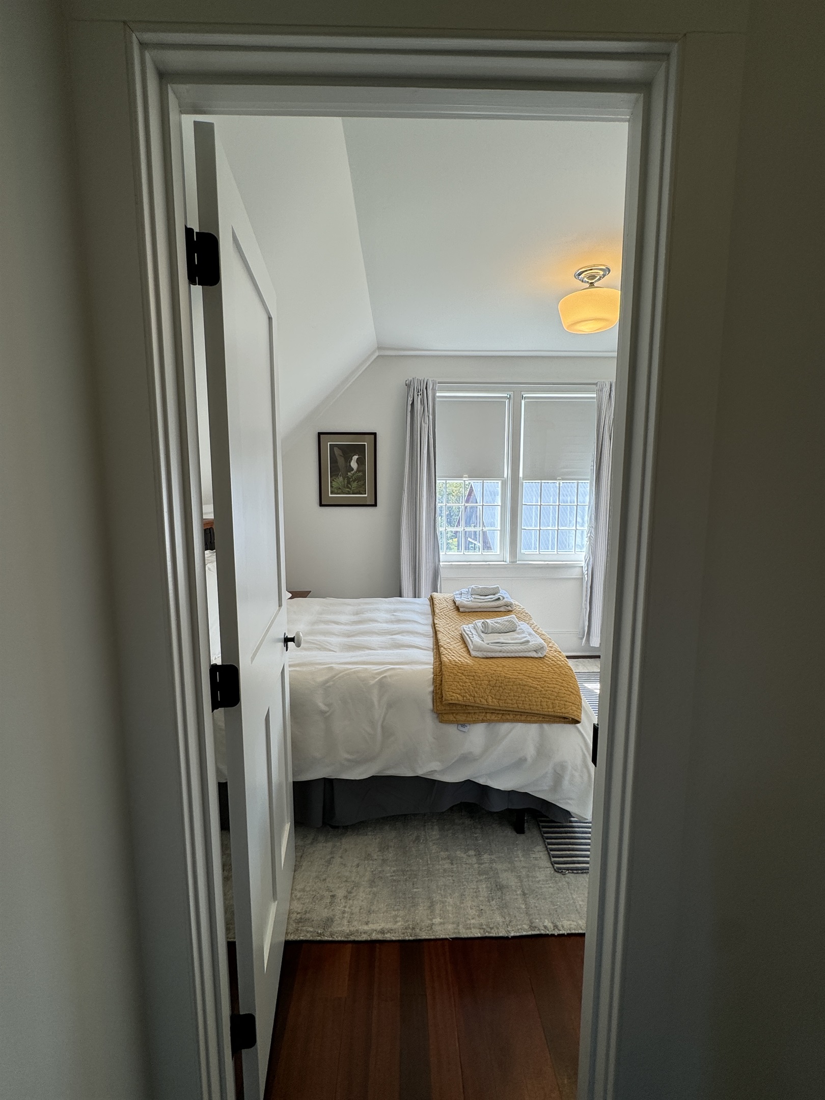 2nd floor Queen