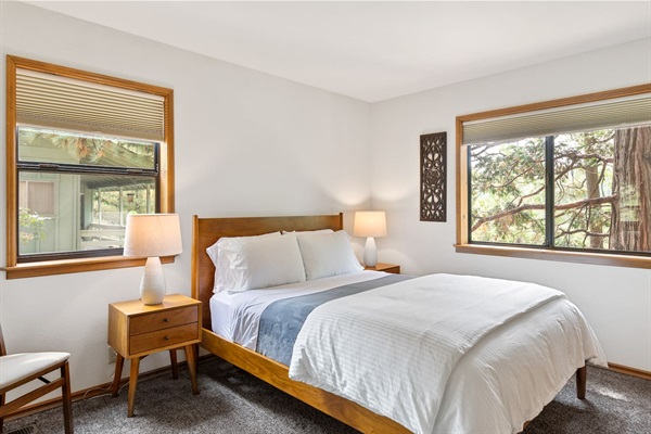 Bedroom 2 with Queen Bed