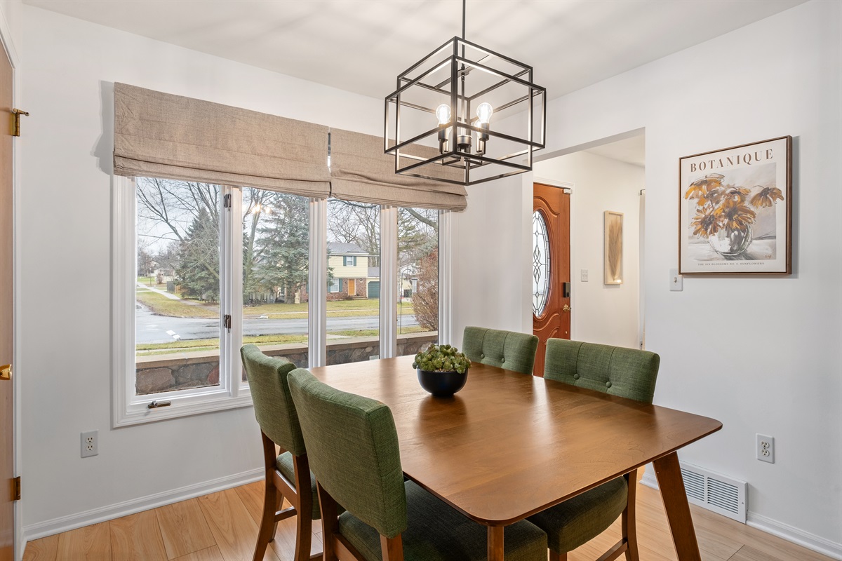 Cozy Table for Gathering