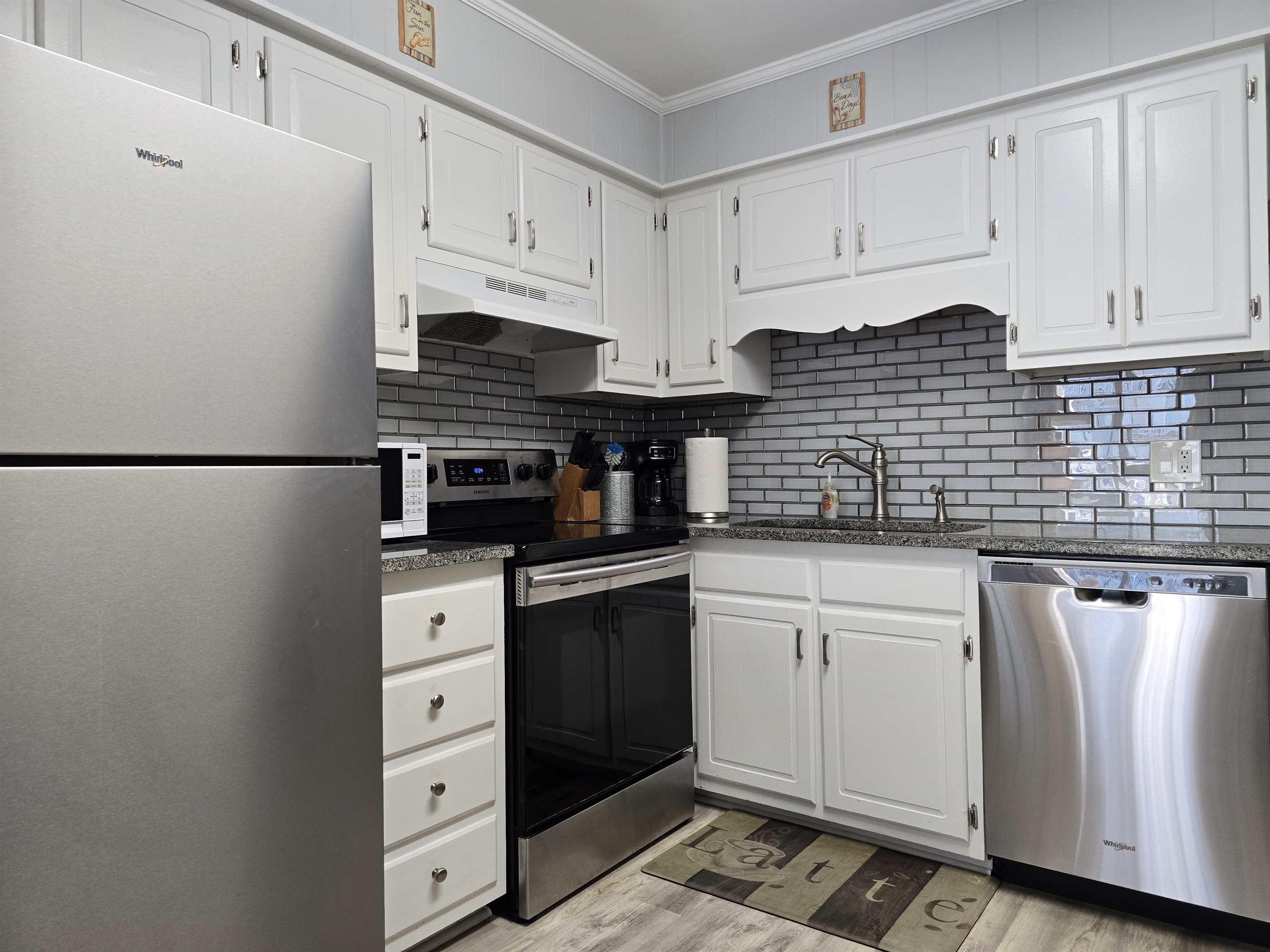 Fully Stocked Kitchen