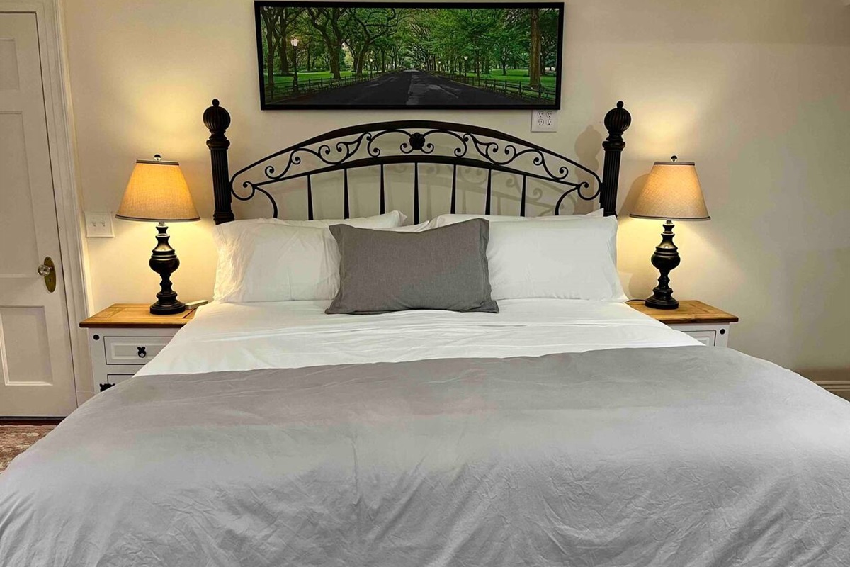 Bedroom #2 - King Bed